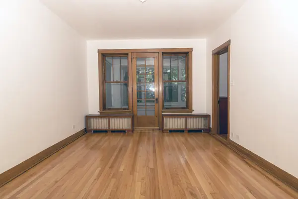 5104 W Hutchinson ST #2, Chicago, IL 60641