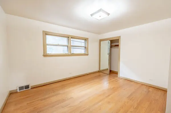 4552 N Lockwood AVE, Chicago, IL 60630