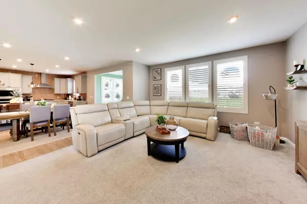 4291 Wanderlust DR, Algonquin, IL 60102