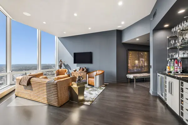401 N Wabash AVE #85B, Chicago, IL 60611