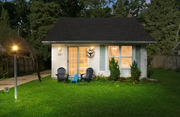 3231 Chicago Club DR, Delavan, WI 53115