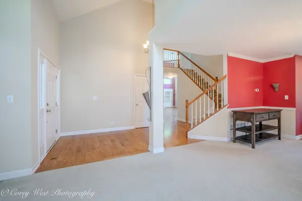 1644 Derby DR, Batavia, IL 60510