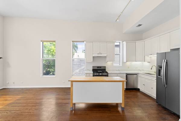 1710 W Erie ST #301, Chicago, IL 60622