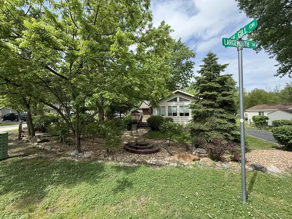 6 Largemouth LN, Wilmington, IL 60481