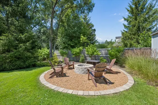 1165 Ranch RD, Lake Forest, IL 60045