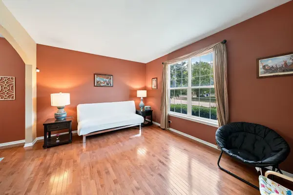 37061 N Bonnie Brae RD, Lake Villa, IL 60046