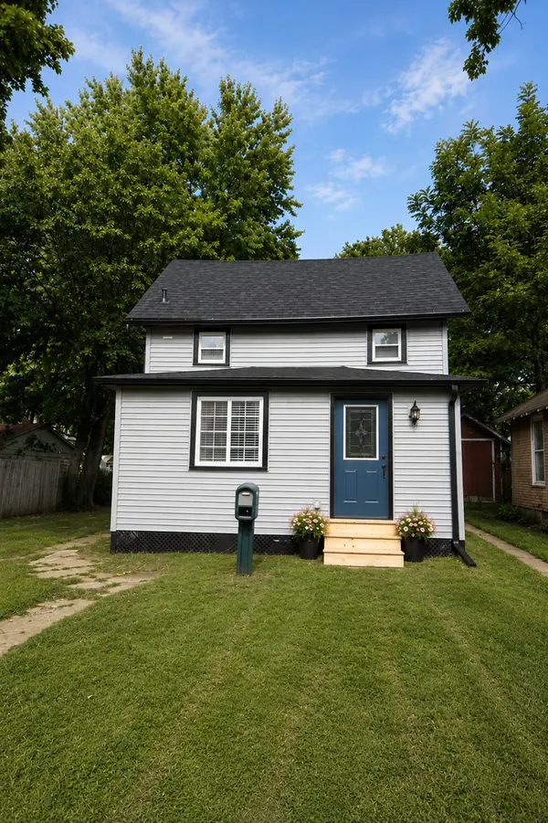 808 Jackson AVE, Dixon, IL 61021