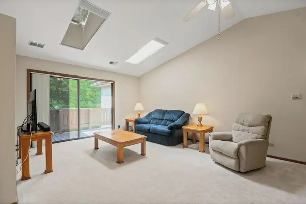 1410 W Partridge LN #6, Arlington Heights, IL 60004