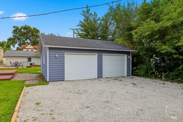 1223 N Locust ST, Pontiac, IL 61764
