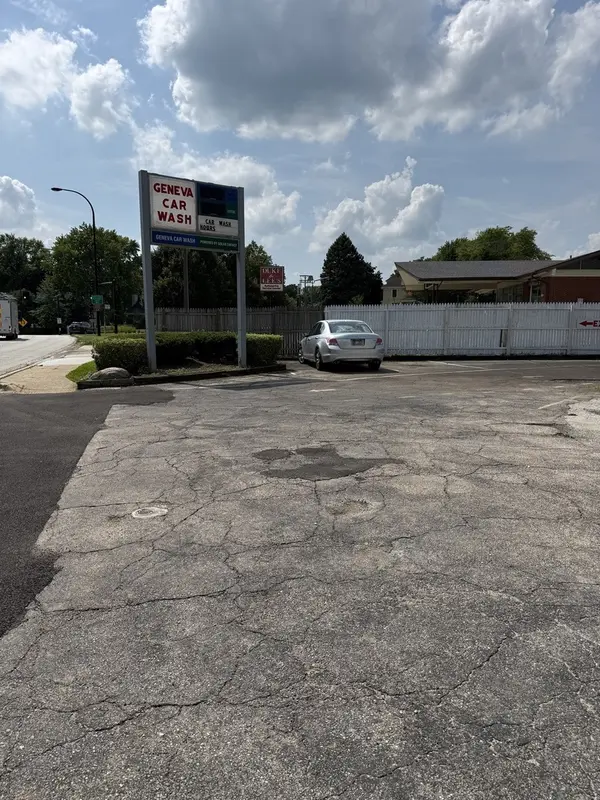 618-628 S First ST, Geneva, IL 60134