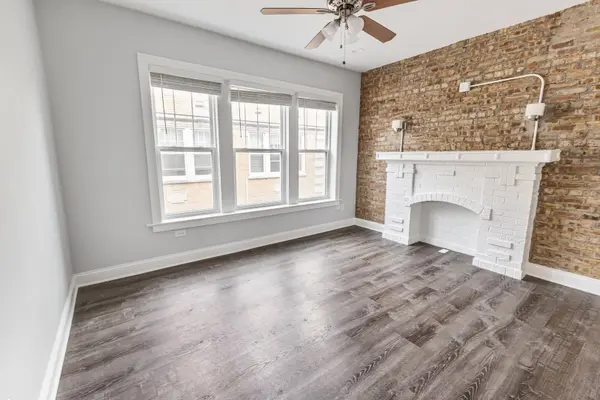 1112 W Glenlake AVE #3, Chicago, IL 60660