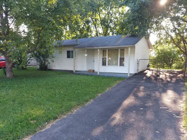 211 Malibu DR, Bolingbrook, IL 60440