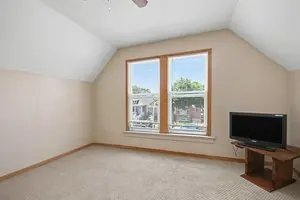 6621 S Oakley AVE, Chicago, IL 60636