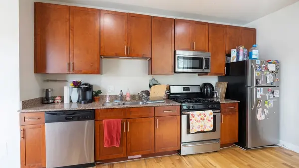 2046 W Touhy AVE #2, Chicago, IL 60645