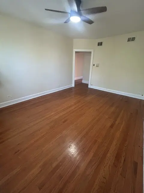 4005 W Nelson ST #5C, Chicago, IL 60641