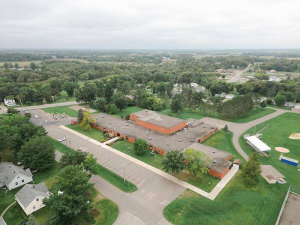 504 E Minnesota AVE, Randall, MN 56475