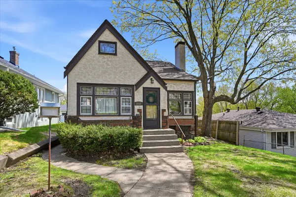 3257 Hayes ST NE, Minneapolis, MN 55418