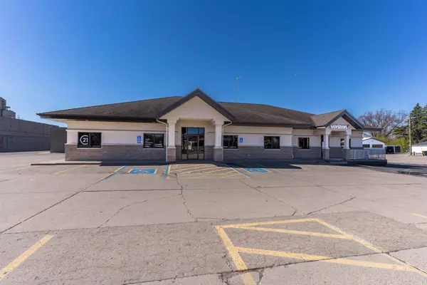 405 W Lincoln AVE, Fergus Falls, MN 56537