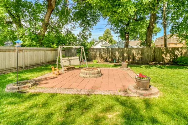 415 12th ST N, Moorhead, MN 56560