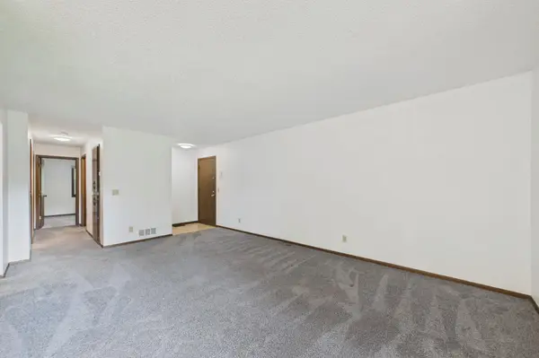 12161 Grouse ST NW #306, Coon Rapids, MN 55448