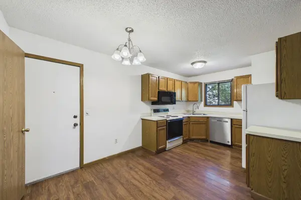 46 125th LN NW, Coon Rapids, MN 55448