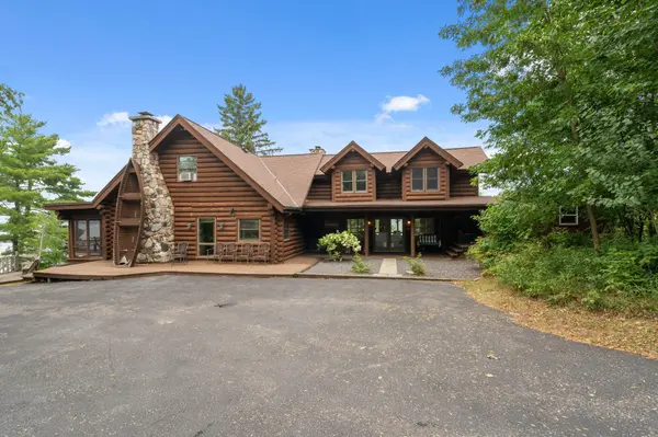 10001 Tomahawk TRL, Kabetogama, MN 56669