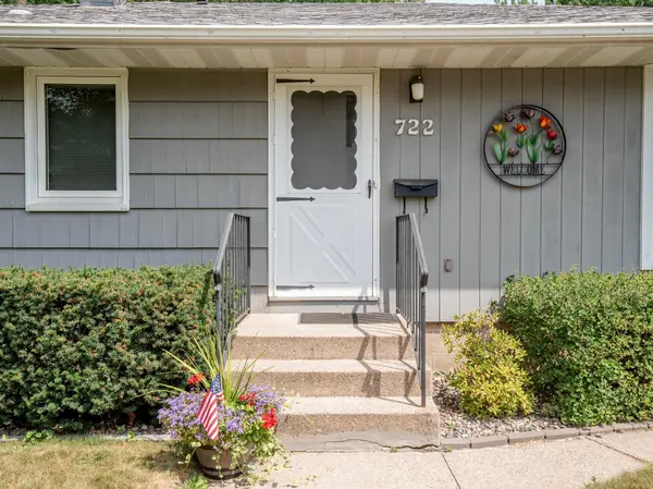 722 24th AVE N, South Saint Paul, MN 55075