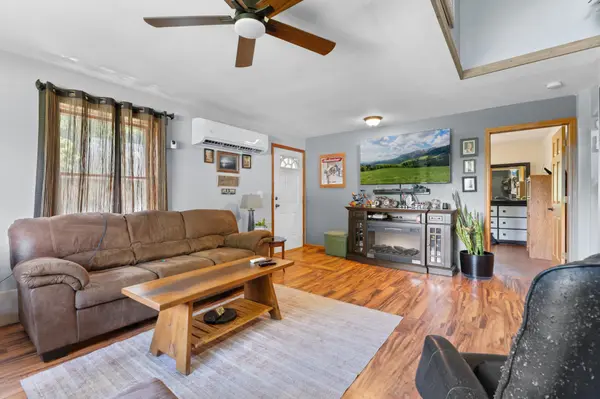 10 9th AVE NW, Oronoco, MN 55960