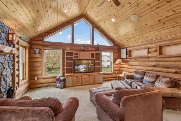 705 Leon ST, Jordan, MN 55352