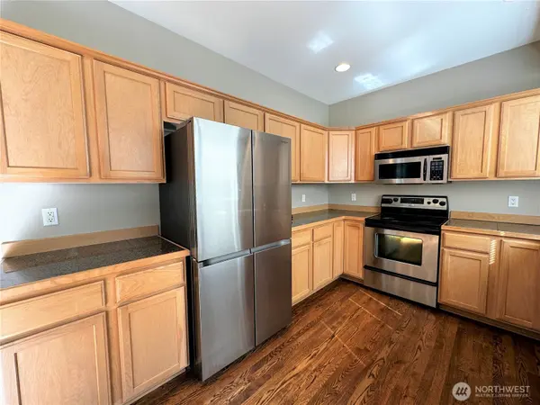20431 SE 261st PL, Covington, WA 98042