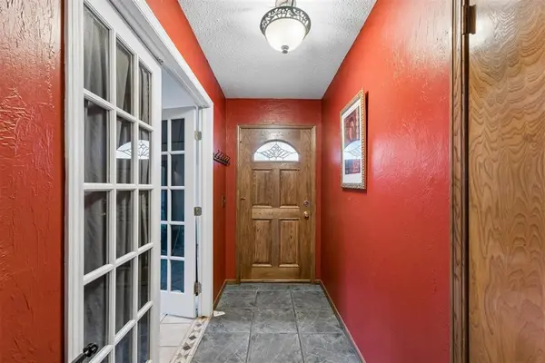 8121 NW 20th TER, Oklahoma City, OK 73127