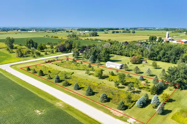 WOODLAND DR #2, Seymour, WI 54165