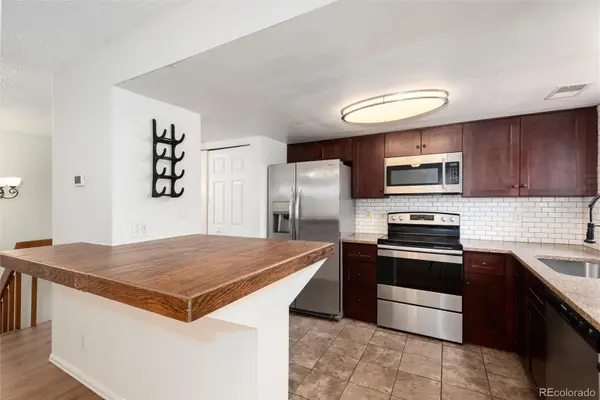 12513 E Pacific CIR #D, Aurora, CO 80014
