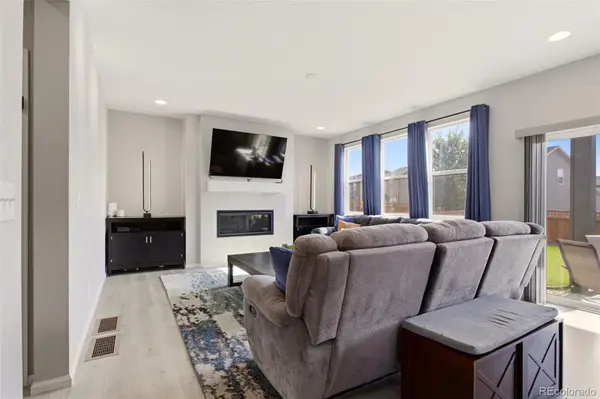 6567 N Ceylon ST, Denver, CO 80249