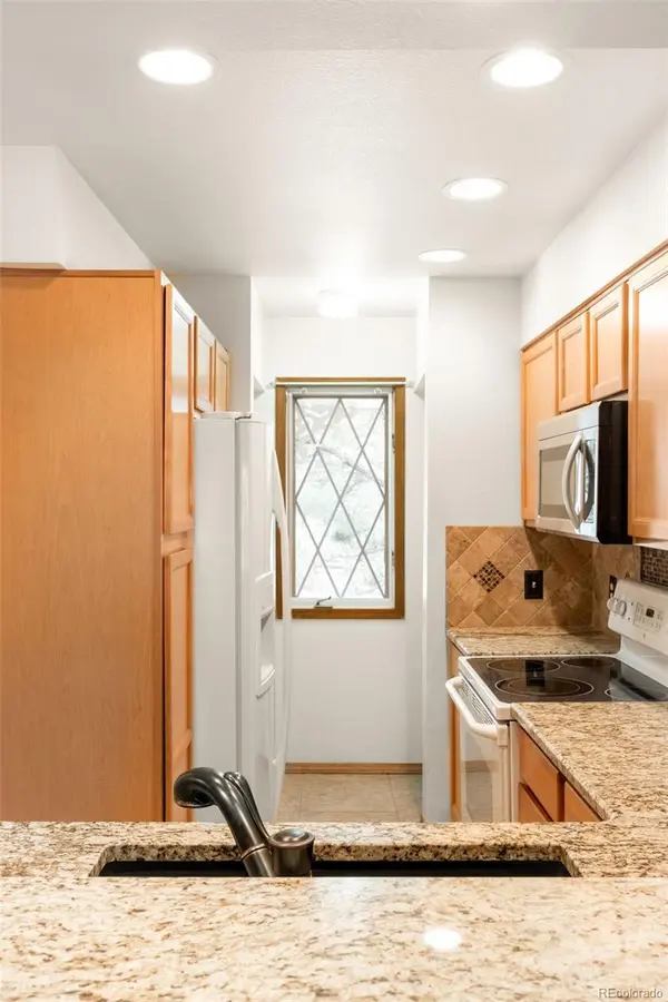 10418 W Dartmouth AVE, Lakewood, CO 80227