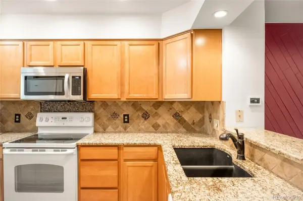 10418 W Dartmouth AVE, Lakewood, CO 80227