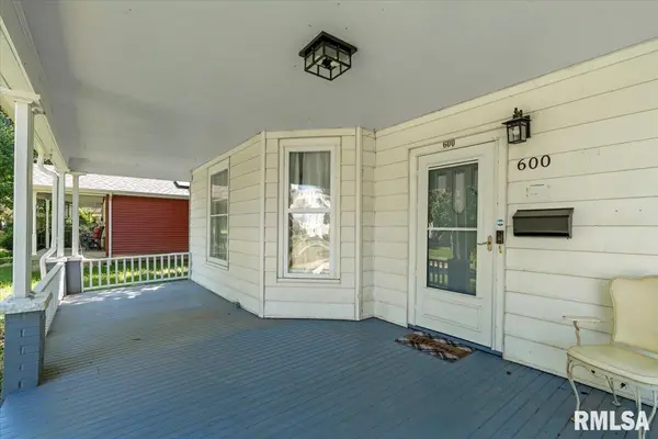 600 E BLACK AVE, Springfield, IL 62702