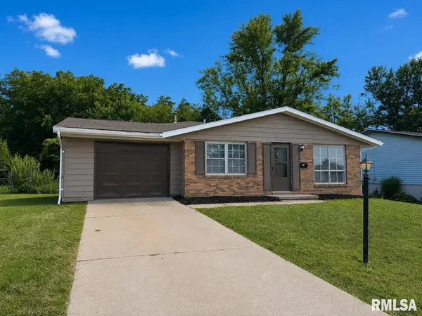2220 W KENSINGTON DR, Peoria, IL 61614