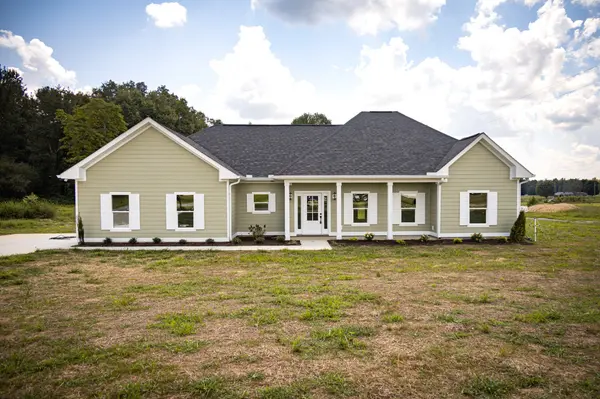 1147 Spry Rd, Bradyville, TN 37026