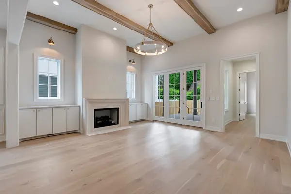 2915 Vaulx Ln, Nashville, TN 37204