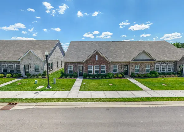 2306 Laurelstone Dr, Murfreesboro, TN 37130