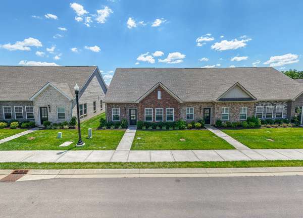 2306 Laurelstone Dr, Murfreesboro, TN 37130
