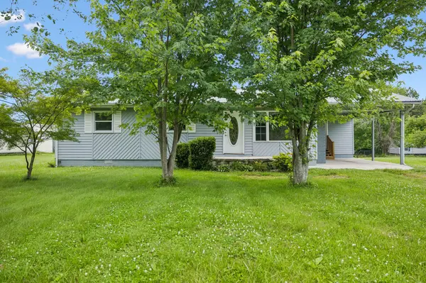 416 Gordon Rd, Crossville, TN 38572