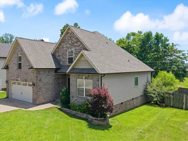 1496 Amberley Dr, Clarksville, TN 37043