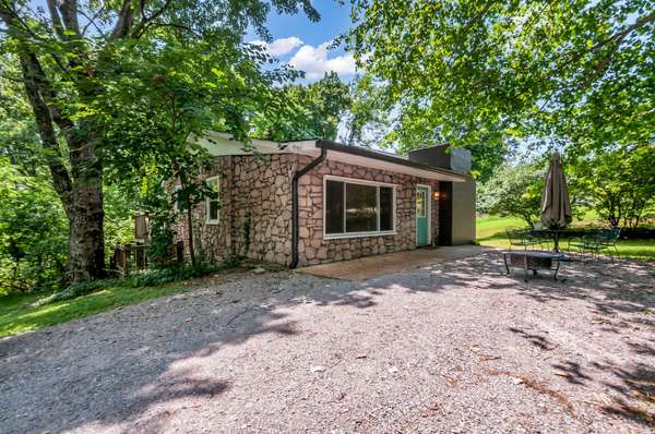 4080 Manning Hollow Rd, Pegram, TN 37143
