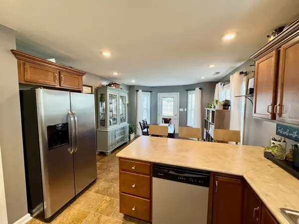 102 Saddlebrooke Court, Hopkinsville, KY 42240
