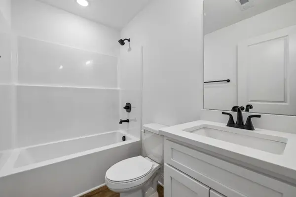 7982 Gideon Rd, Greenbrier, TN 37073