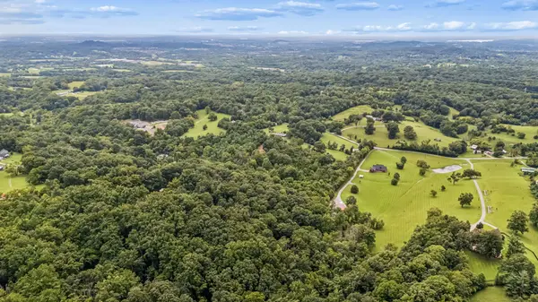 1590 Brinkley Branch Rd, Hendersonville, TN 37075