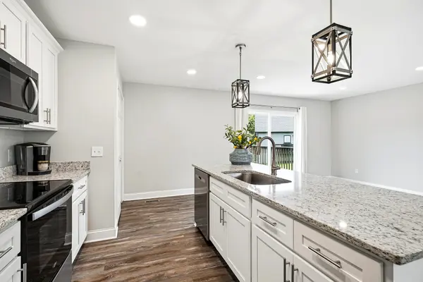 41 Chisam Ct, Mcminnville, TN 37110