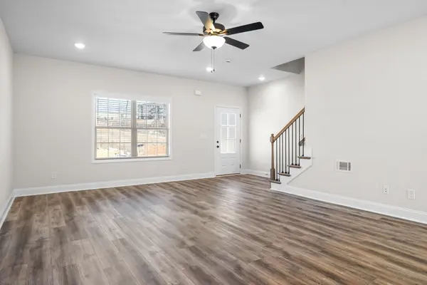 500 Peachers Mill Rd #A4, Clarksville, TN 37042